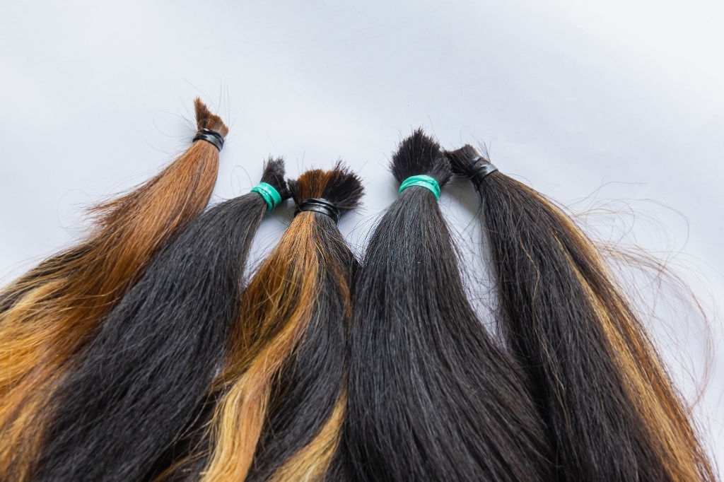 How to Spot Fake Human Hair Bundles