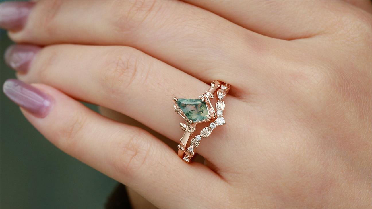 Why Is The Right Cleaning Of Natural Moss Agate Rings Necessary?